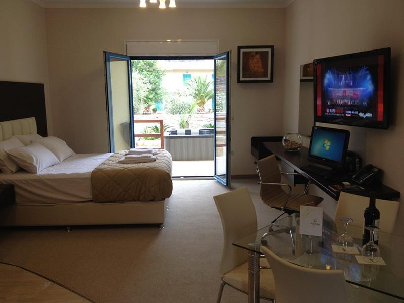 Pearl Bay Hotel Apartments Vrontádos 외부 사진