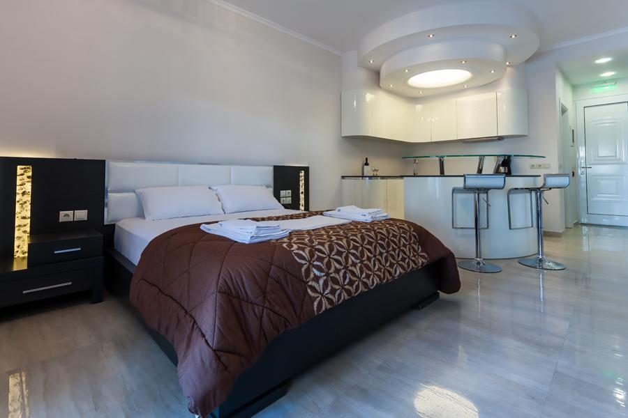 Pearl Bay Hotel Apartments Vrontádos 외부 사진